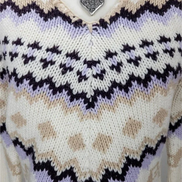 Vintage Boho Knit Fringe Hoodie - Fair Isle Cream Sweater - 90s Cozy Y2K‎ - Picture 4 of 8